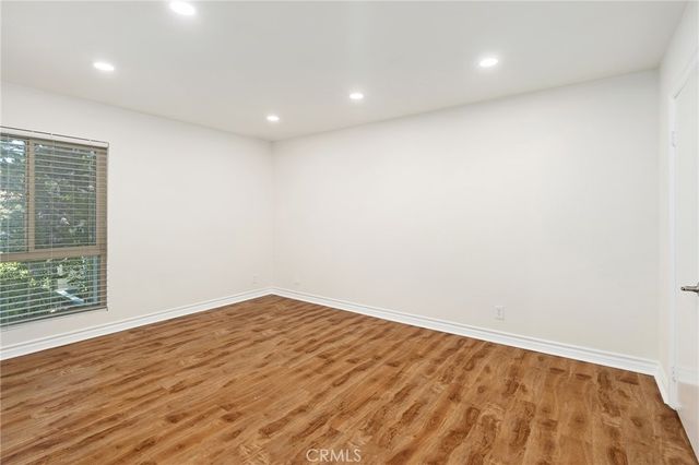 4726 Park Granada 216, Calabasas, CA 91302