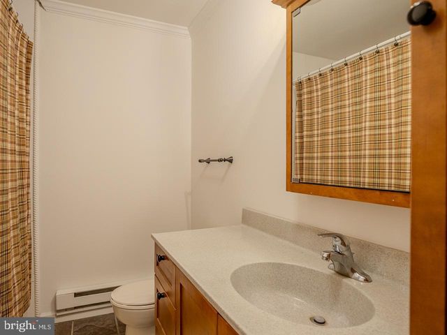 1038 WHITECAP AVENUE, Manahawkin, NJ 08050