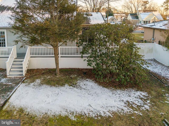 1038 WHITECAP AVENUE, Manahawkin, NJ 08050