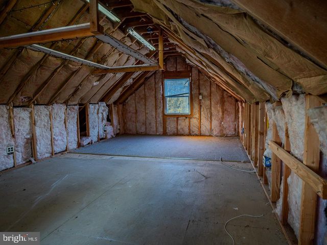 1038 WHITECAP AVENUE, Manahawkin, NJ 08050