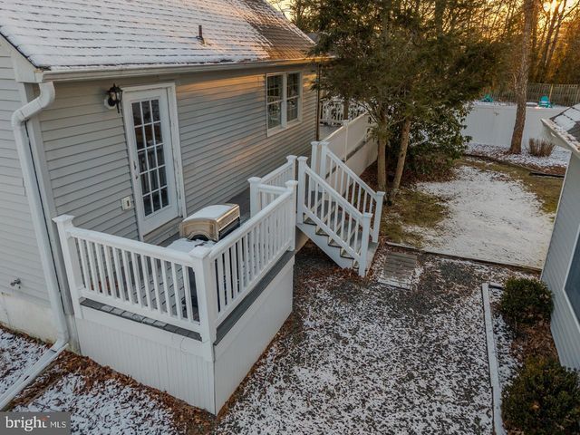 1038 WHITECAP AVENUE, Manahawkin, NJ 08050