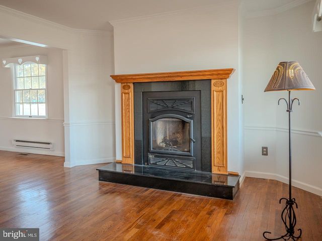 1038 WHITECAP AVENUE, Manahawkin, NJ 08050