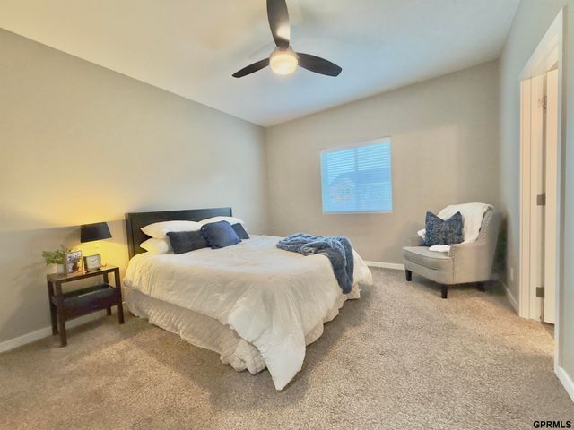 6543 SW 8th Street, Lincoln, NE 68523