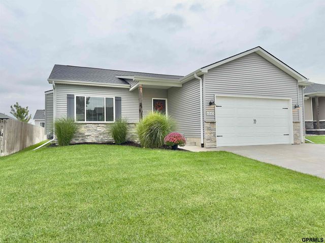 6543 SW 8th Street, Lincoln, NE 68523