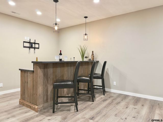 6543 SW 8th Street, Lincoln, NE 68523