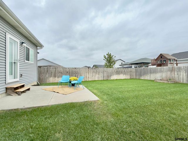6543 SW 8th Street, Lincoln, NE 68523