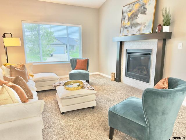 6543 SW 8th Street, Lincoln, NE 68523