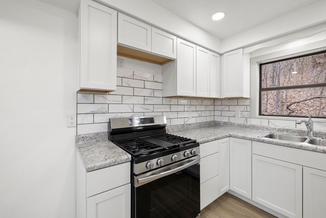 33120 State Highway 413, Galena, MO 65656