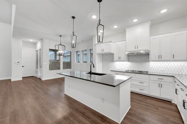 1853 Lightner Road, Van Alstyne, TX 75495