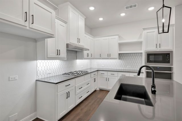 1853 Lightner Road, Van Alstyne, TX 75495