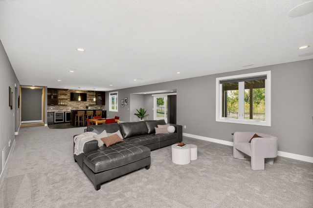 16397 NW Prairie Avenue, Clive, IA 50325