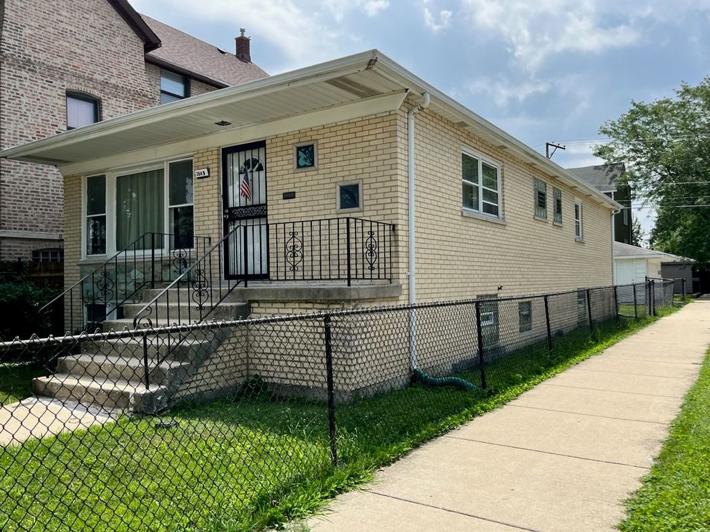 3649 W 56th Place, Chicago, IL 60629