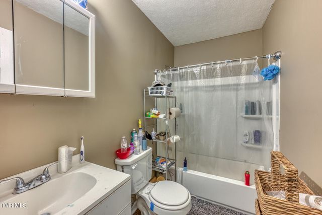 23240 Clayman Valley Road, Bristol, VA 24202