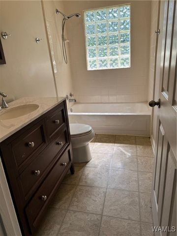 1209 51st E, Tuscaloosa, AL 35404