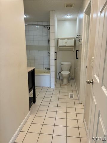 1209 51st E, Tuscaloosa, AL 35404