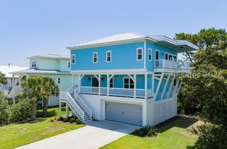 5 Tradewind Ln, St Helena Island, SC 29920