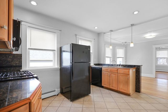 8 Cedar Street 6, Haverhill, MA 01830