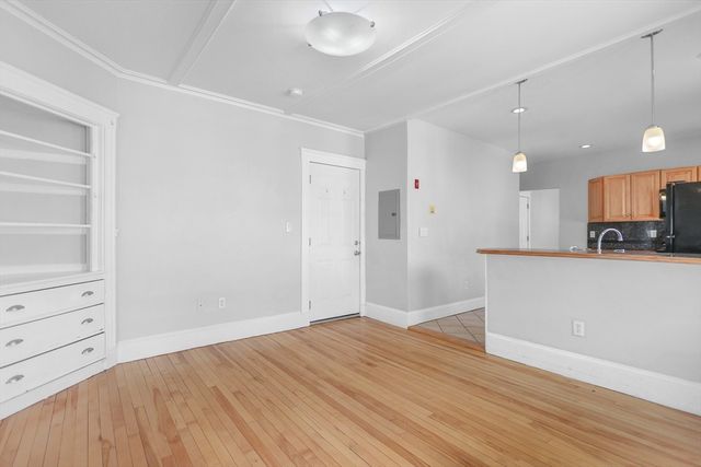 8 Cedar Street 6, Haverhill, MA 01830