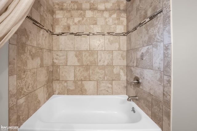 43430 Gainsley Drive, Sterling Heights, MI 48313