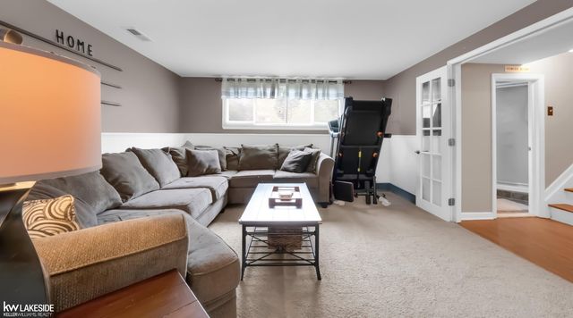 43430 Gainsley Drive, Sterling Heights, MI 48313