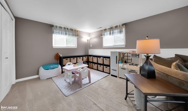 43430 Gainsley Drive, Sterling Heights, MI 48313