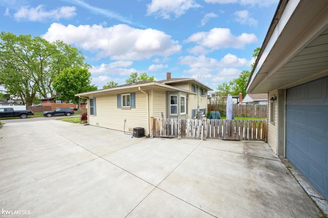 43430 Gainsley Drive, Sterling Heights, MI 48313
