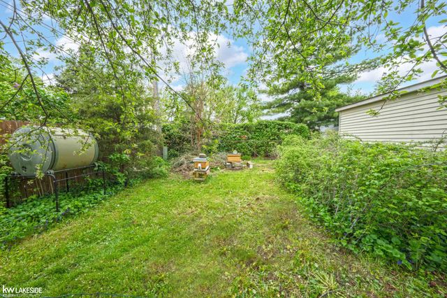 43430 Gainsley Drive, Sterling Heights, MI 48313