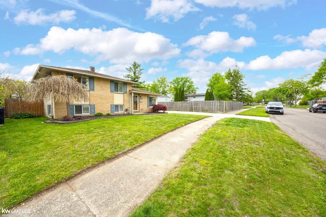 43430 Gainsley Drive, Sterling Heights, MI 48313