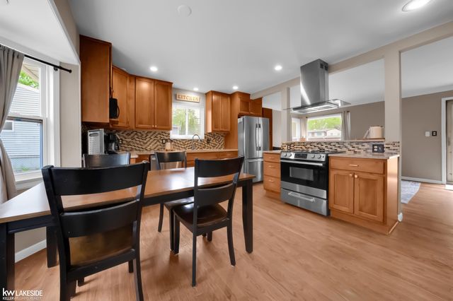 43430 Gainsley Drive, Sterling Heights, MI 48313