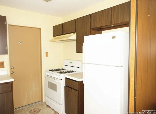 5530 Prairie Flower, San Antonio, TX 78242