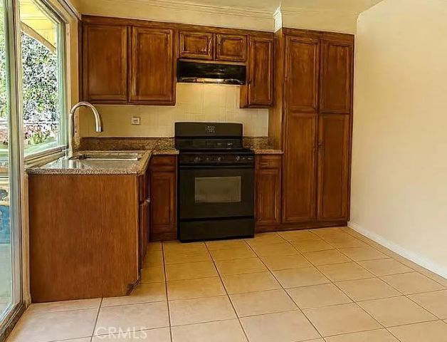 627 Glenn, Hemet, CA 92543