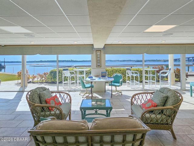 3606 S Peninsula Dr Apt 703, Port Orange, FL 32127