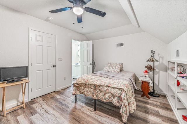 129 Hogan Street, Comanche, TX 76442