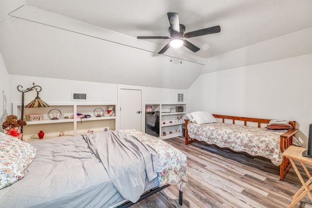 129 Hogan Street, Comanche, TX 76442
