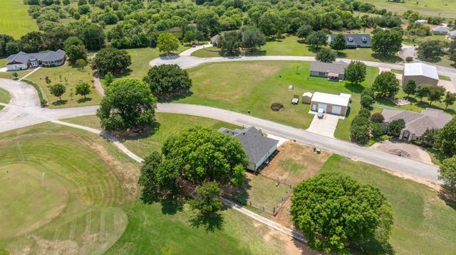 129 Hogan Street, Comanche, TX 76442
