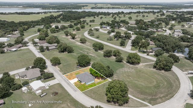 129 Hogan Street, Comanche, TX 76442