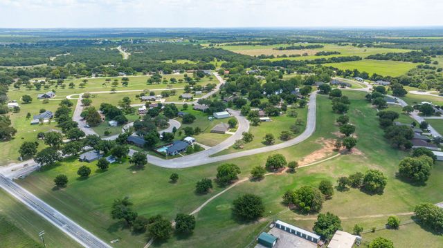 129 Hogan Street, Comanche, TX 76442