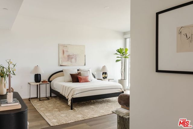 9000 W 3rd Street 403, Los Angeles, CA 90048