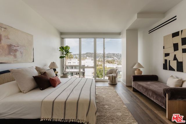 9000 W 3rd Street 403, Los Angeles, CA 90048