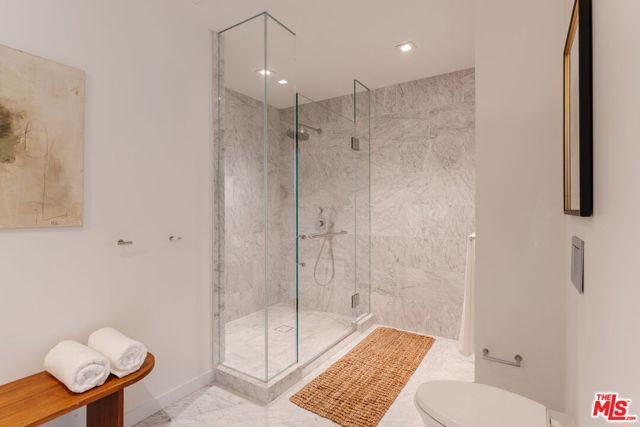 9000 W 3rd Street 403, Los Angeles, CA 90048