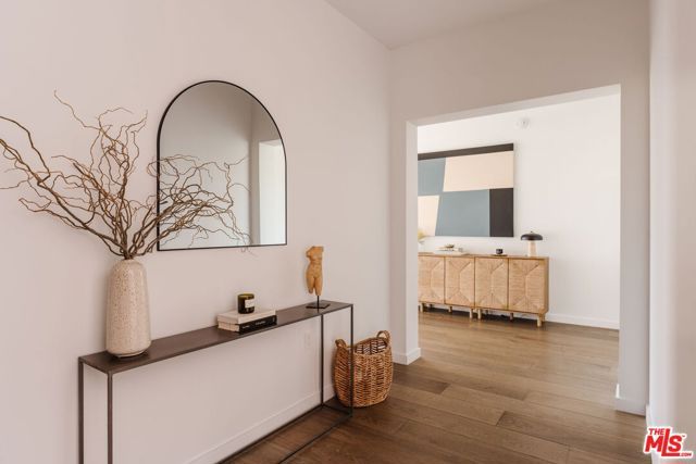 9000 W 3rd Street 403, Los Angeles, CA 90048