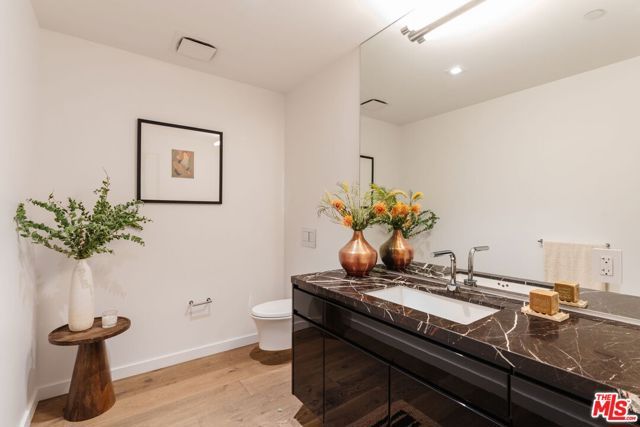 9000 W 3rd Street 403, Los Angeles, CA 90048