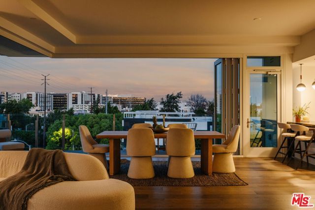 9000 W 3rd Street 403, Los Angeles, CA 90048