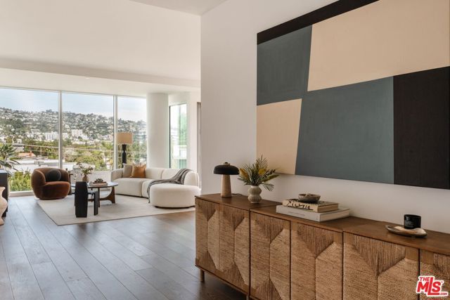 9000 W 3rd Street 403, Los Angeles, CA 90048