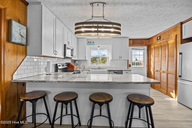 142 Greensboro Street, Supply, NC 28462