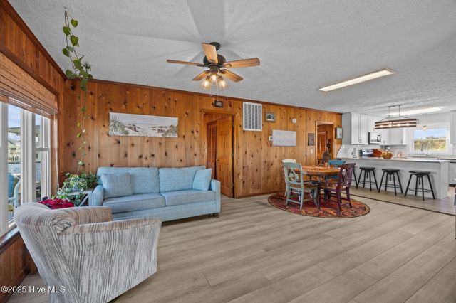 142 Greensboro Street, Supply, NC 28462