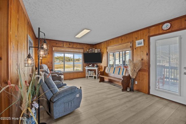 142 Greensboro Street, Supply, NC 28462