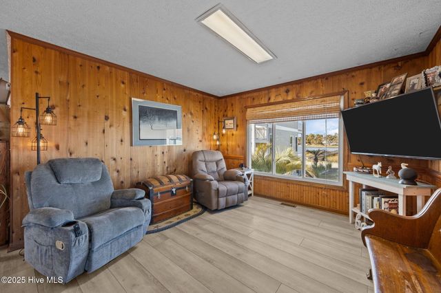 142 Greensboro Street, Supply, NC 28462