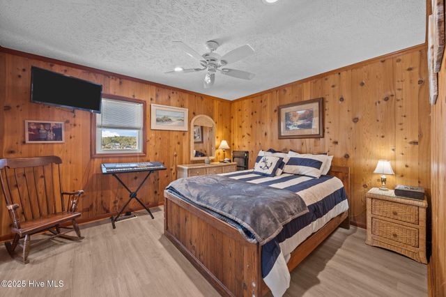 142 Greensboro Street, Supply, NC 28462