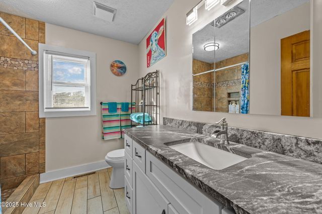 142 Greensboro Street, Supply, NC 28462